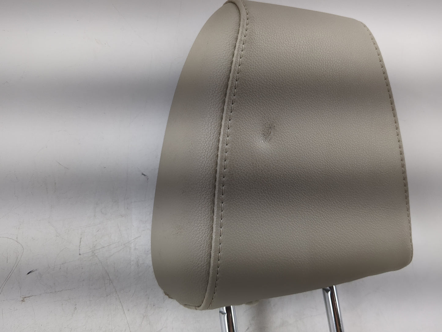 2013-2015 Ford Escape Headrest Head Rest Front Driver Passenger Seat Fits Fits 2013 2014 2015 OEM Used Auto Parts - Oemuseda