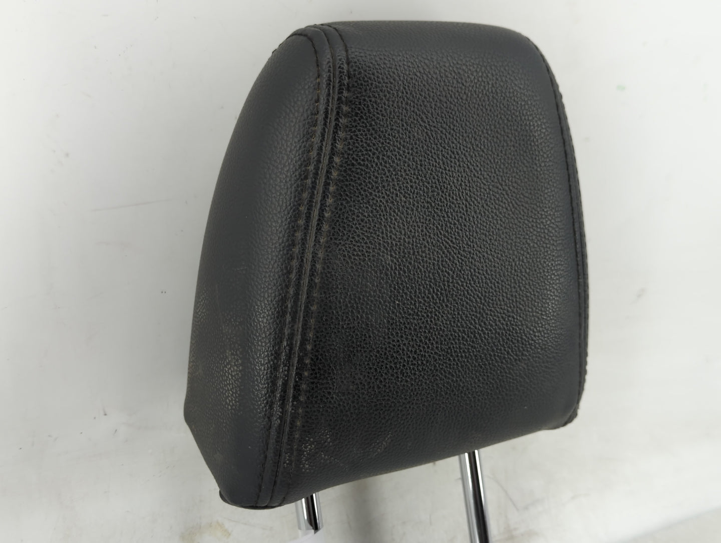 2013-2015 Ford Escape Headrest Head Rest Front Driver Passenger Seat - Oemusedautoparts1.com