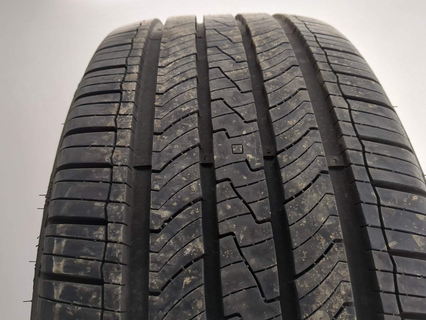 Used Tire 225/50R16 COOPER ENDEAVOR 95V - Tread Depth 12/32 - Oemusedautoparts1.com