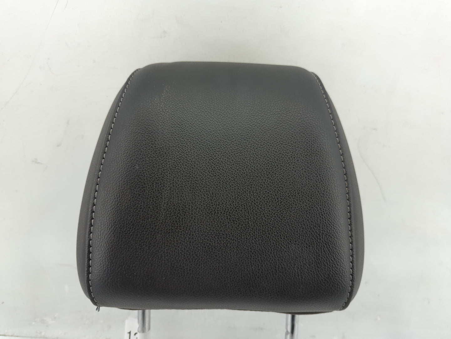 2013-2015 Ford Escape Headrest Head Rest Front Driver Passenger Seat - Oemusedautoparts1.com