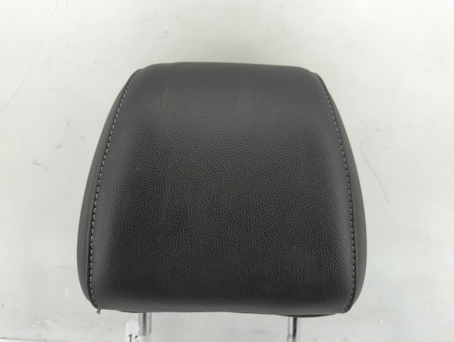 2013-2015 Ford Escape Headrest Head Rest Front Driver Passenger Seat - Oemusedautoparts1.com