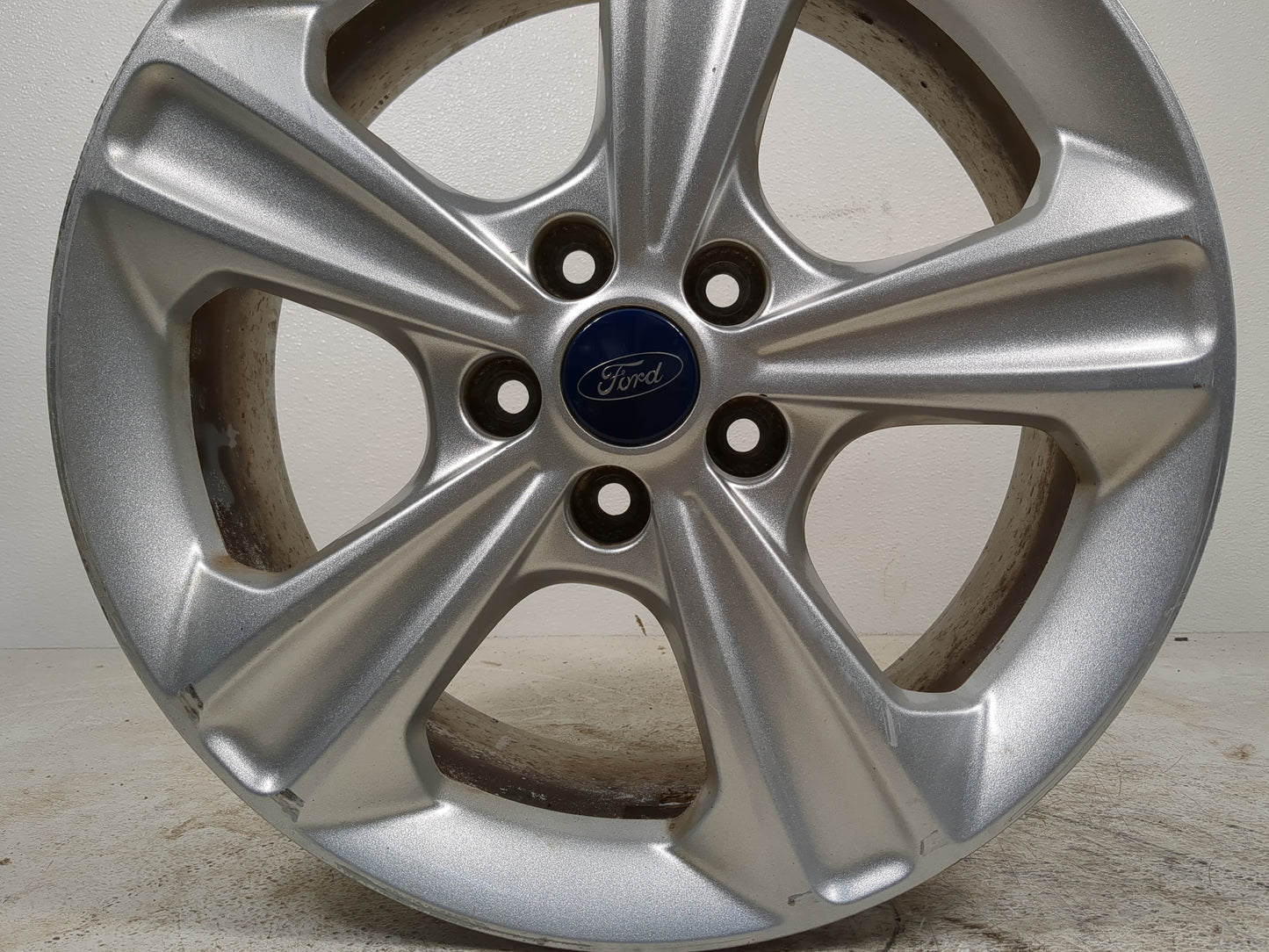 2013-2016 Ford Escape Oem Wheel Rim - Oemusedautoparts1.com