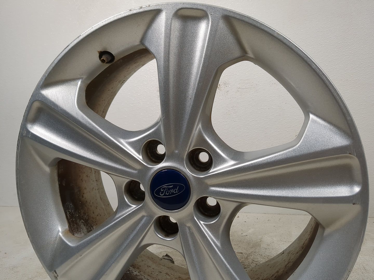 2013-2016 Ford Escape Oem Wheel Rim - Oemusedautoparts1.com
