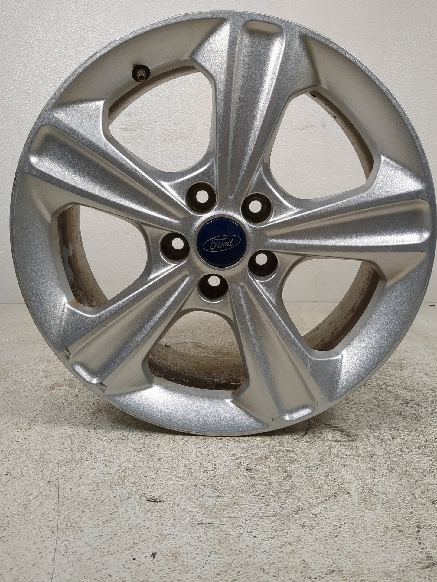 2013-2016 Ford Escape Oem Wheel Rim - Oemusedautoparts1.com