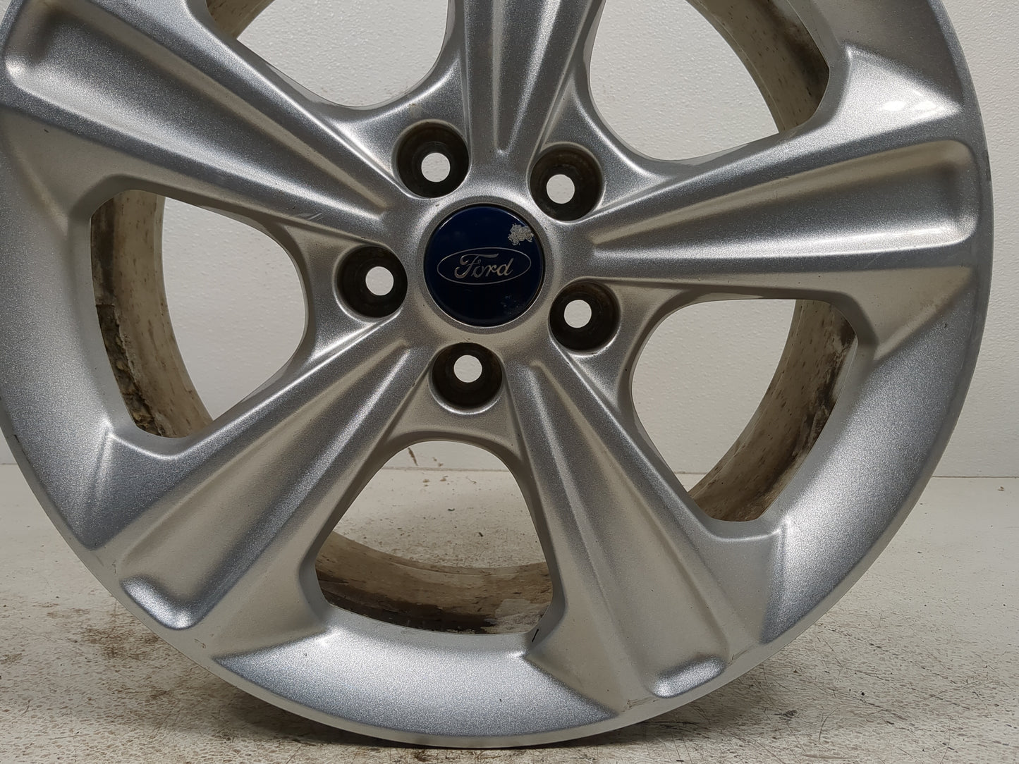 2013-2016 Ford Escape Oem Wheel Rim 1374837 - Oemusedautoparts1.com