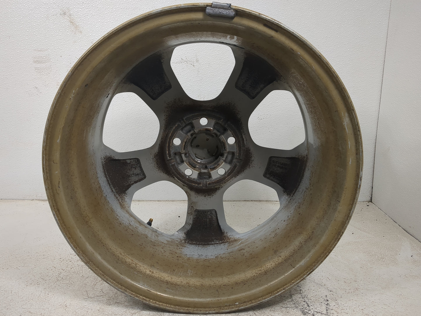 2013-2016 Ford Escape Oem Wheel Rim - Oemusedautoparts1.com