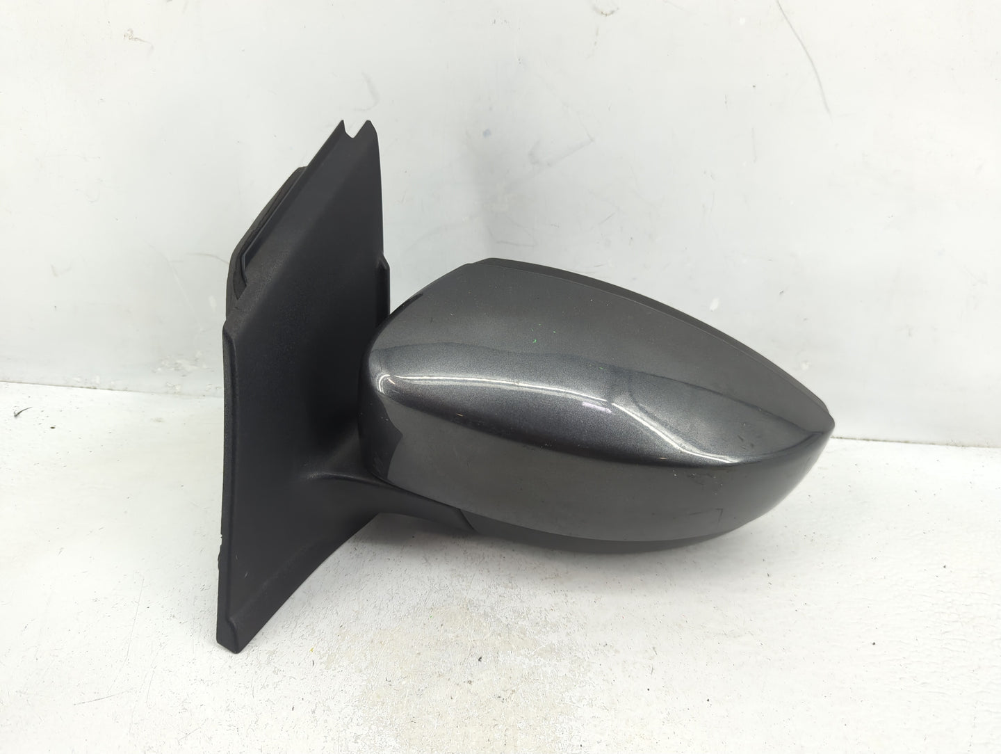 2013-2016 Ford Escape Driver Side View Mirror - Left Door Mirror OEM Used - Oemusedautoparts1.com