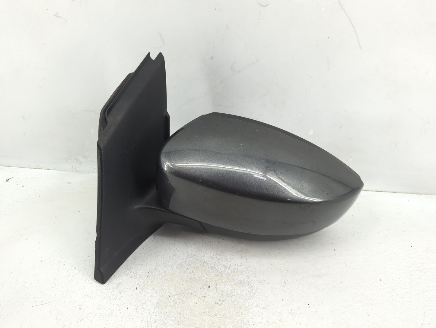2013-2016 Ford Escape Driver Side View Mirror - Left Door Mirror OEM Used - Oemusedautoparts1.com