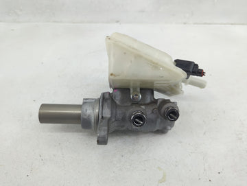 2013-2019 Ford Escape Brake Master Cylinder - Oemusedautoparts1.com