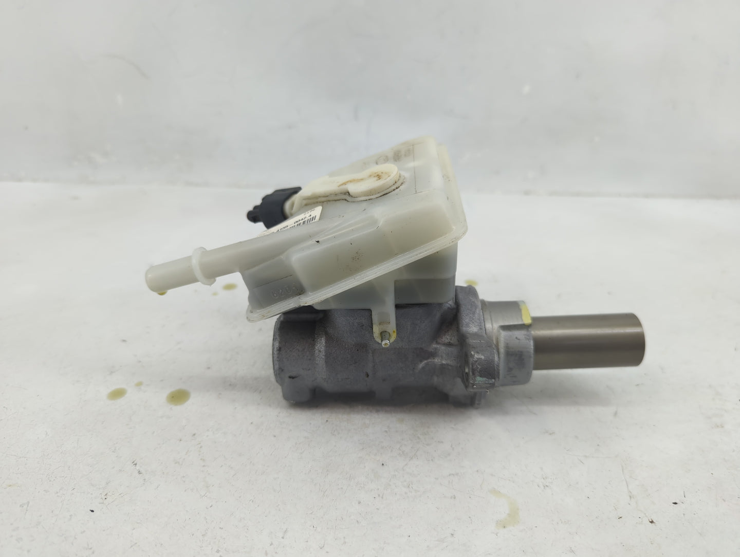 2013-2019 Ford Escape Brake Master Cylinder - Oemusedautoparts1.com