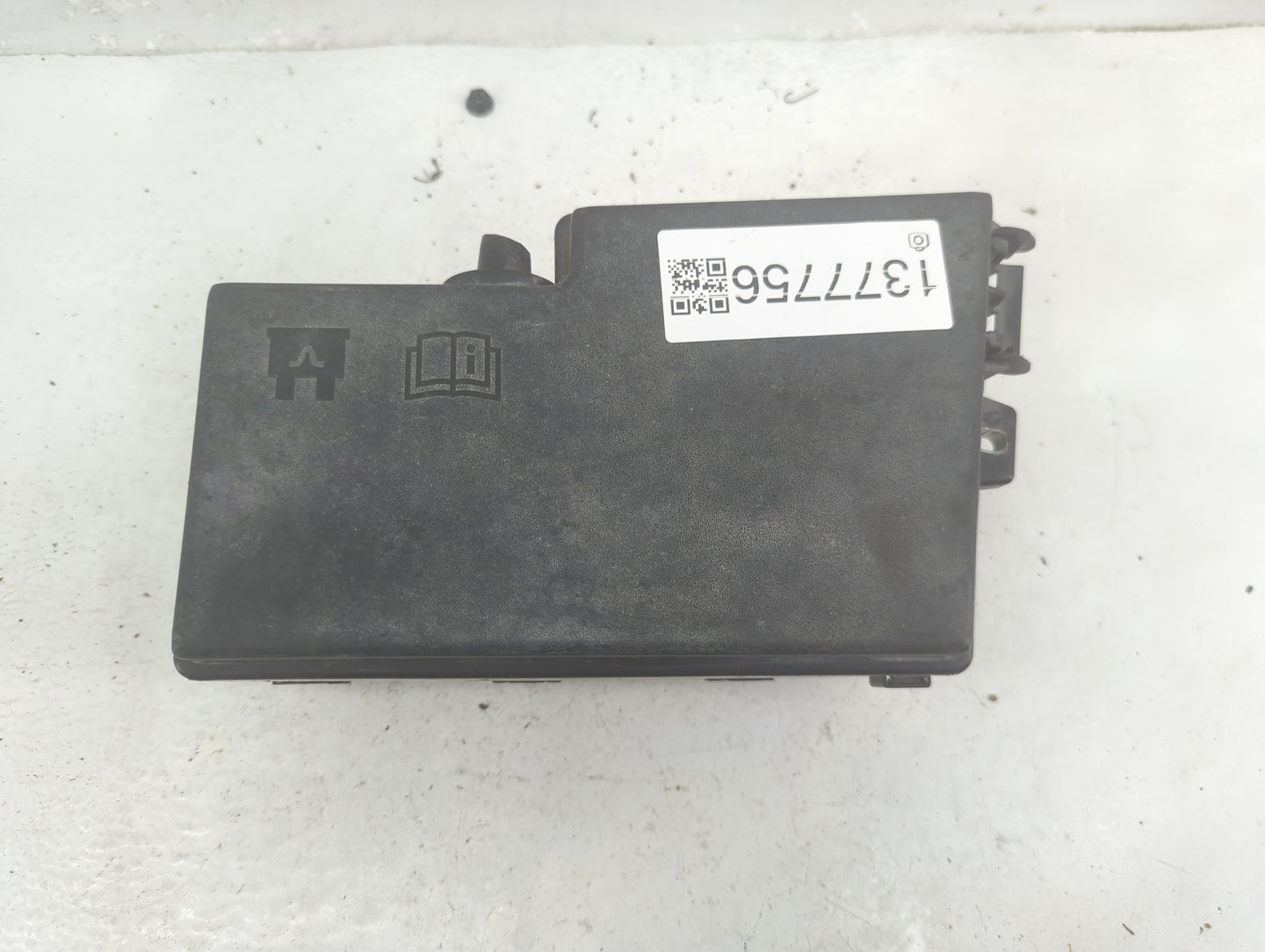 2013-2016 Ford Escape Fusebox Fuse Box Panel Relay Module P/N:19197 000 001 AV6T-14A076-AB Fits Fits 2013 2014 2015 2016 OEM