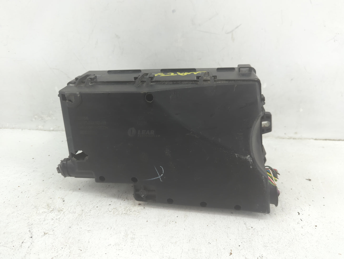 2013-2016 Ford Escape Fusebox Fuse Box Panel Relay Module P/N:19197 000 001 AV6T-14A076-AB Fits Fits 2013 2014 2015 2016 OEM