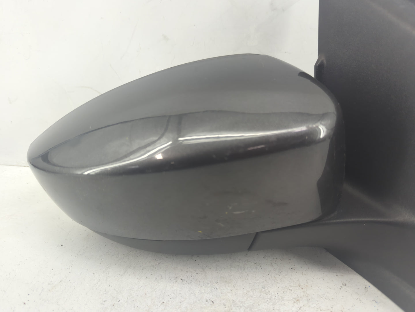 2013-2016 Ford Escape Passenger Side View Mirror - Right Door Mirror OEM Used - Oemusedautoparts1.com