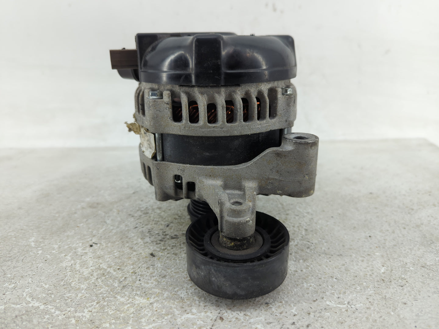 2013-2019 Ford Escape Alternator Replacement Generator Charging Assembly Engine OEM Fits Fits 2013 2014 2015 2016 2017 2018 