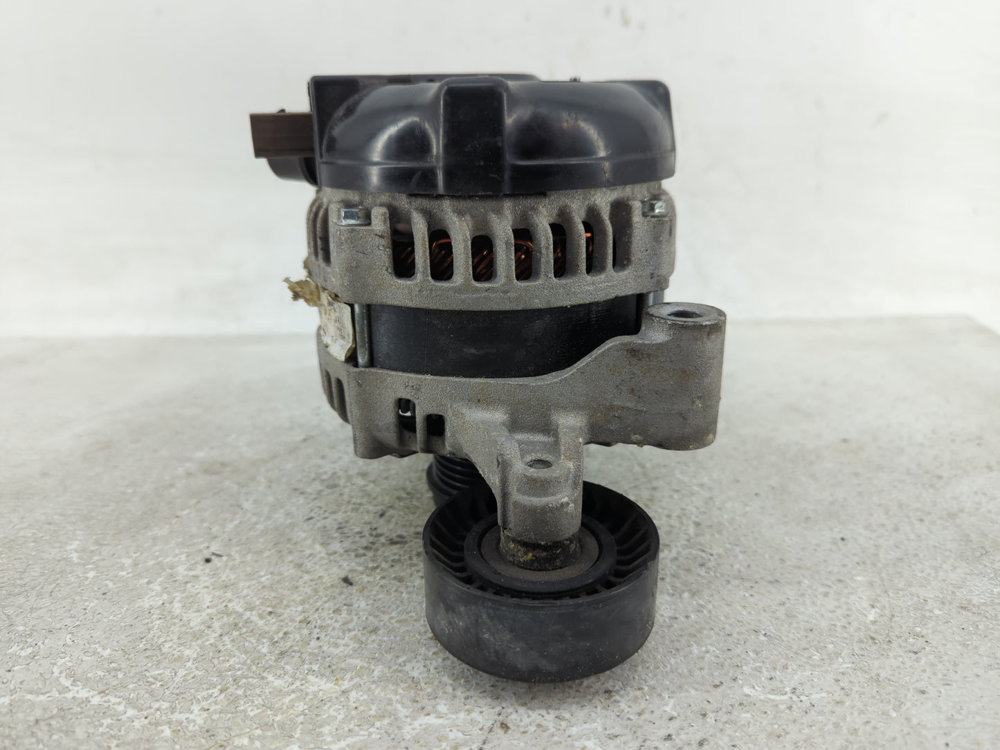 2013-2019 Ford Escape Alternator Replacement Generator Charging Assembly Engine OEM Fits Fits 2013 2014 2015 2016 2017 2018 
