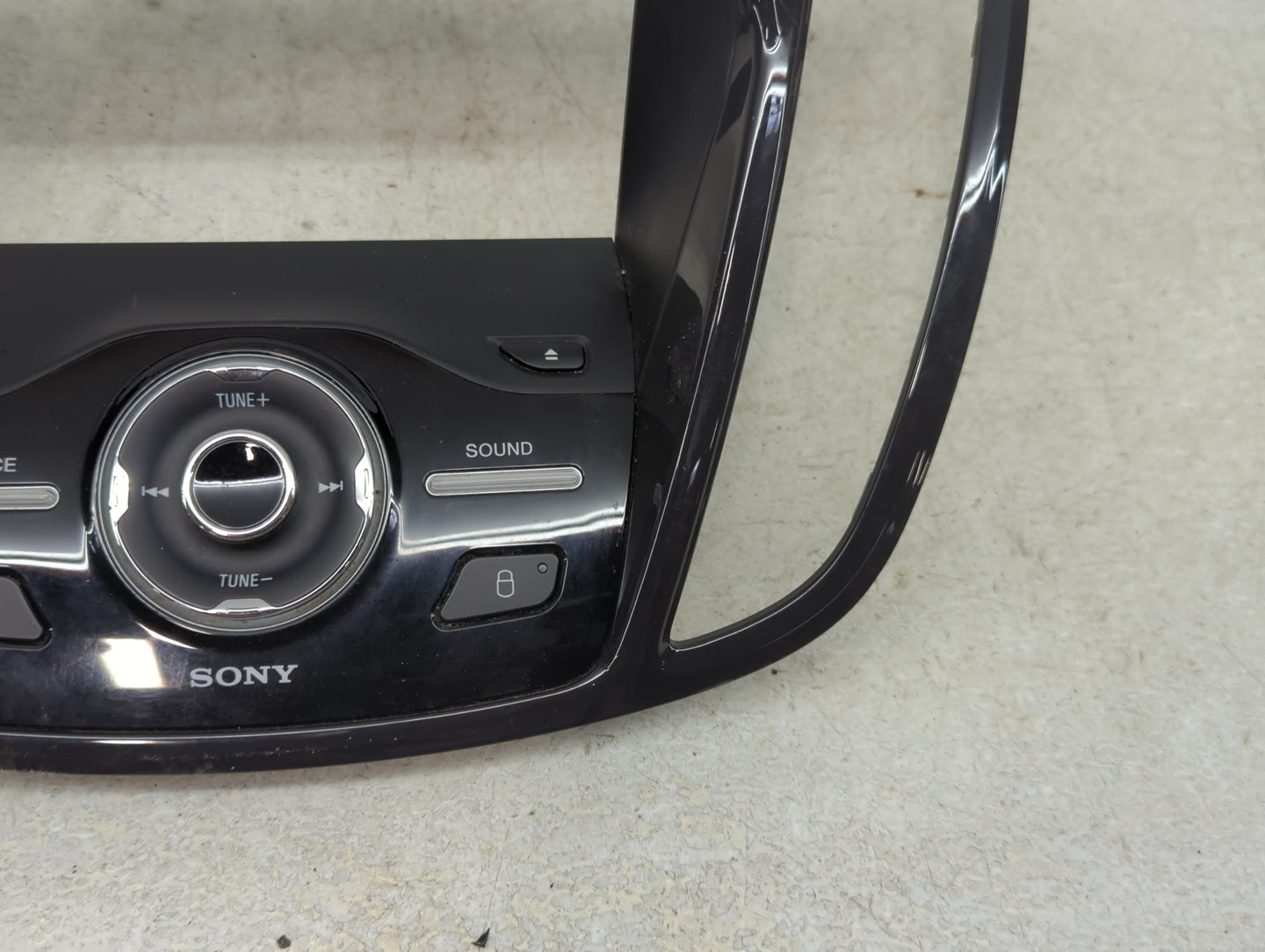 2013-2016 Ford Escape Radio Control Panel - Oemusedautoparts1.com