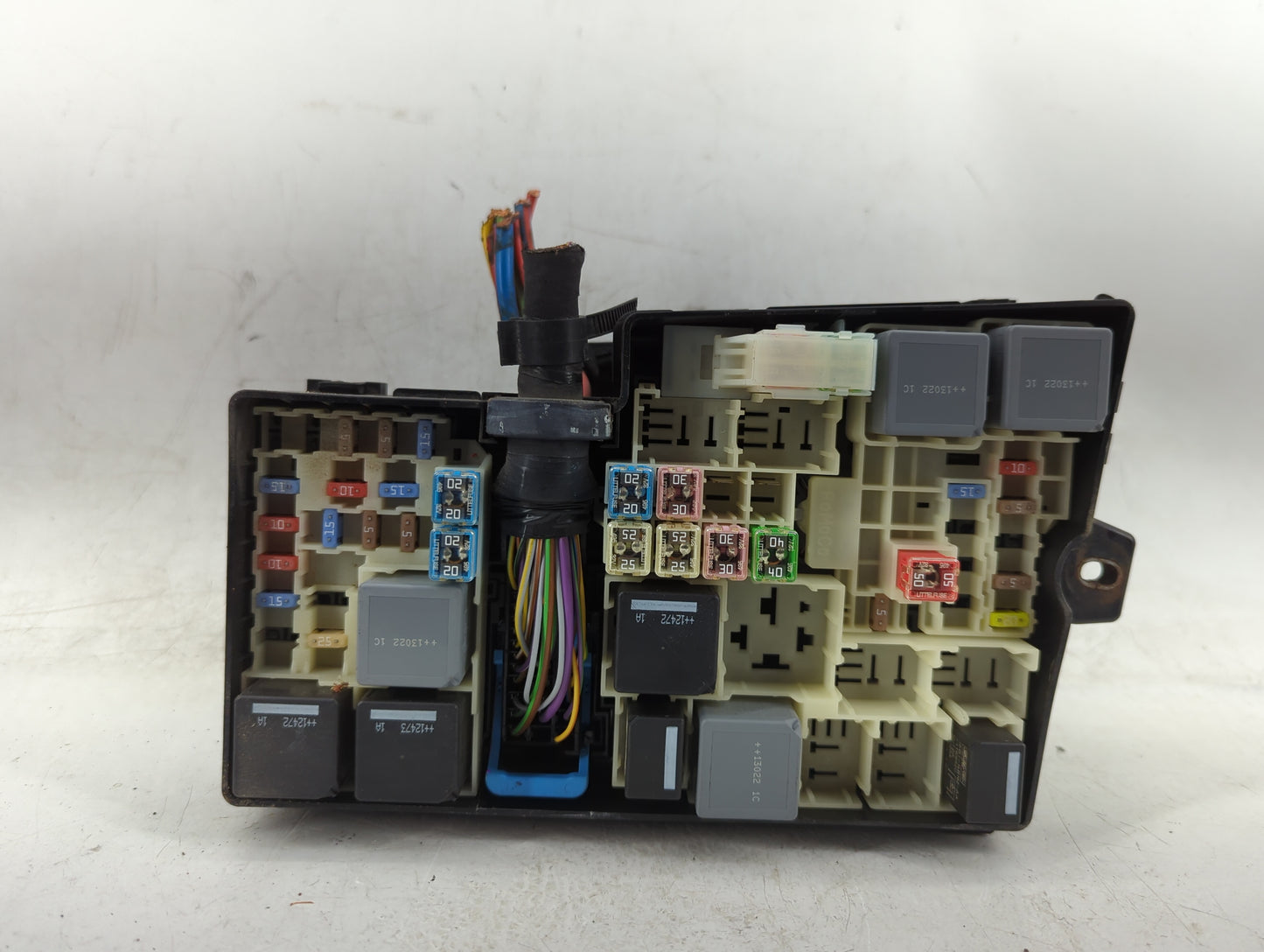 2013-2016 Ford Escape Fusebox Fuse Box Panel Relay Module P/N:AV6T-14A076-AB Fits Fits 2013 2014 2015 2016 OEM Used Auto Par
