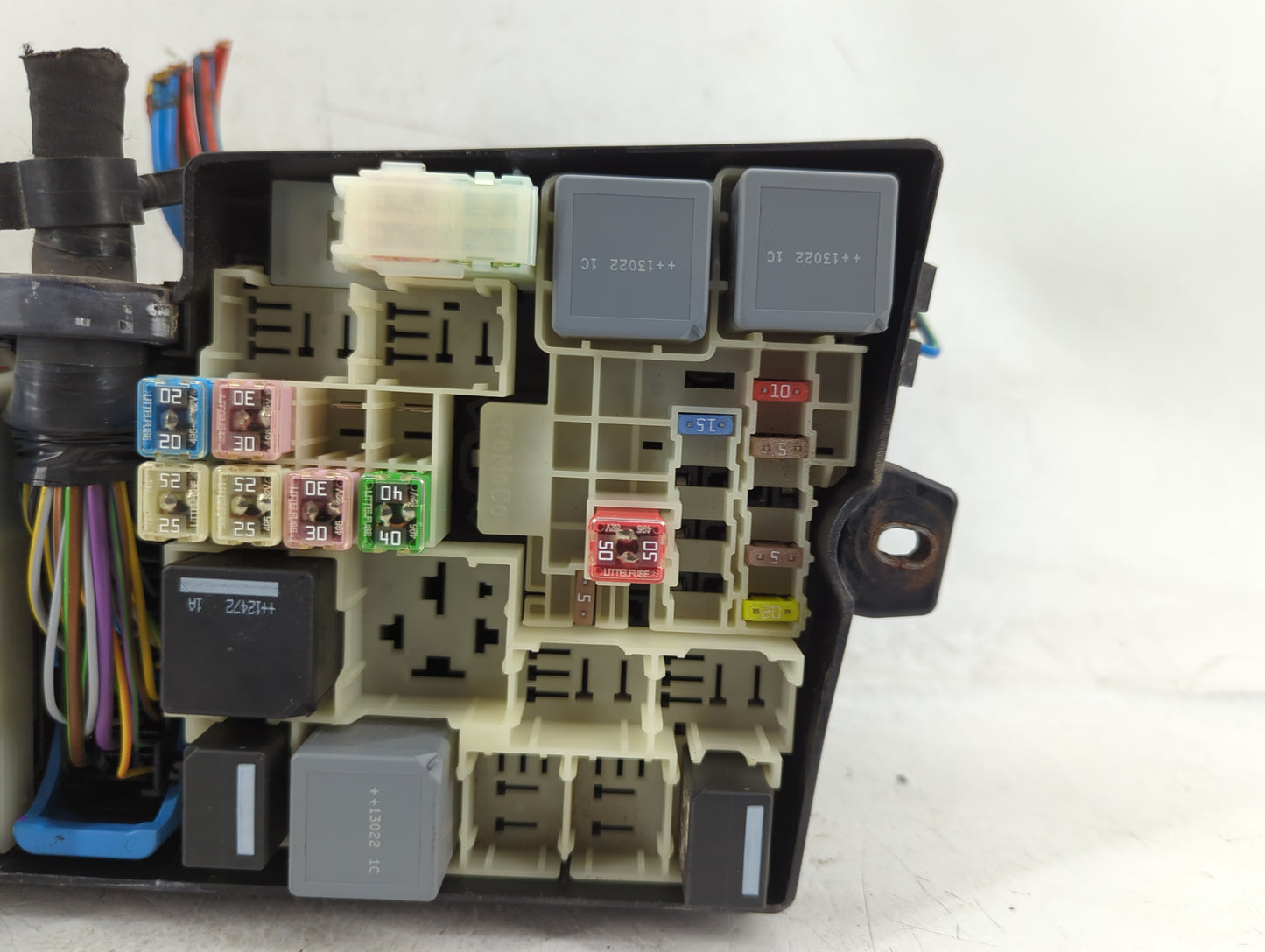 2013-2016 Ford Escape Fusebox Fuse Box Panel Relay Module P/N:AV6T-14A076-AB Fits Fits 2013 2014 2015 2016 OEM Used Auto Par