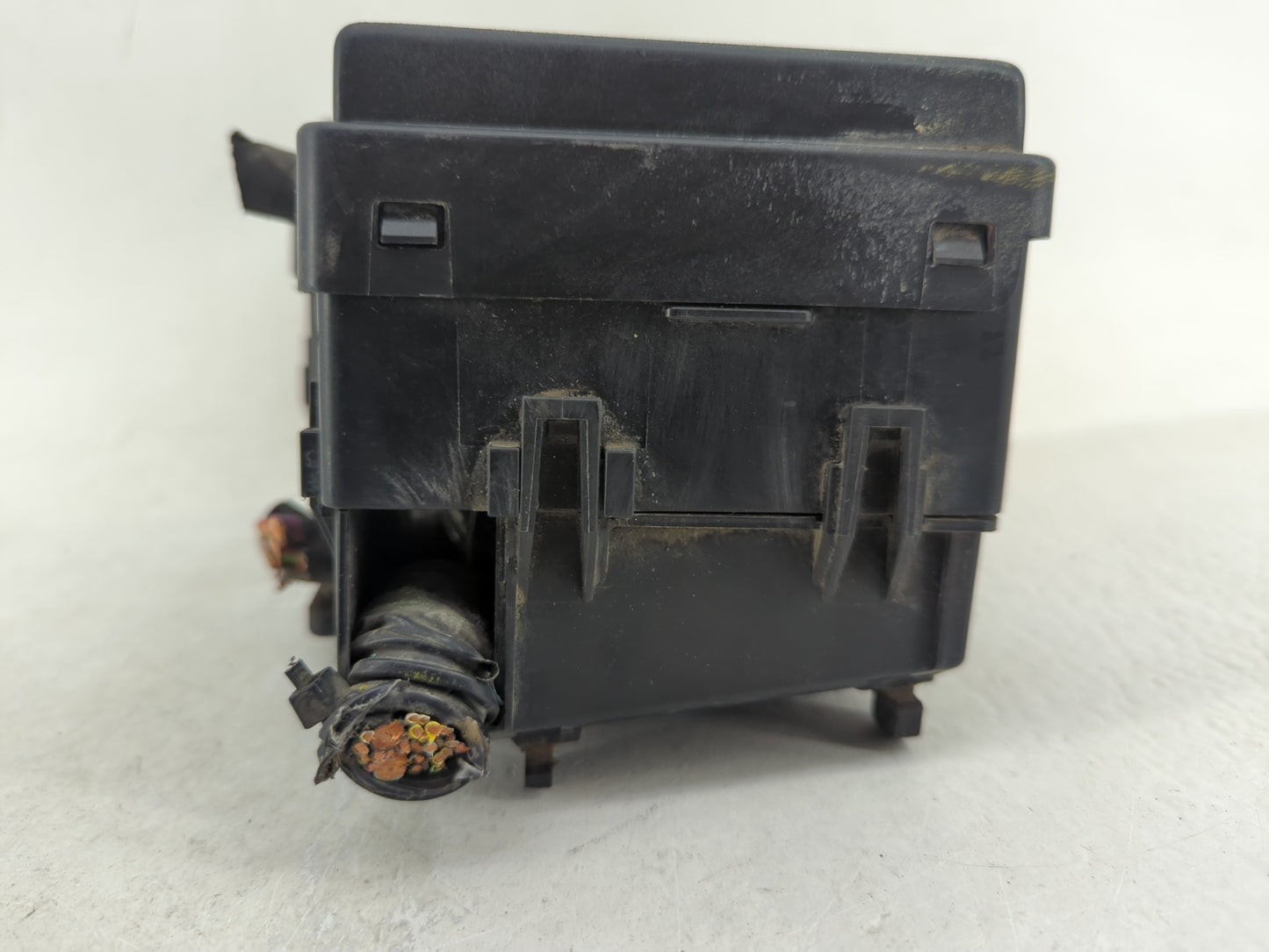 2013-2016 Ford Escape Fusebox Fuse Box Panel Relay Module P/N:AV6T-14A067-AC AV6T-14A142-AB Fits Fits 2013 2014 2015 2016 OE