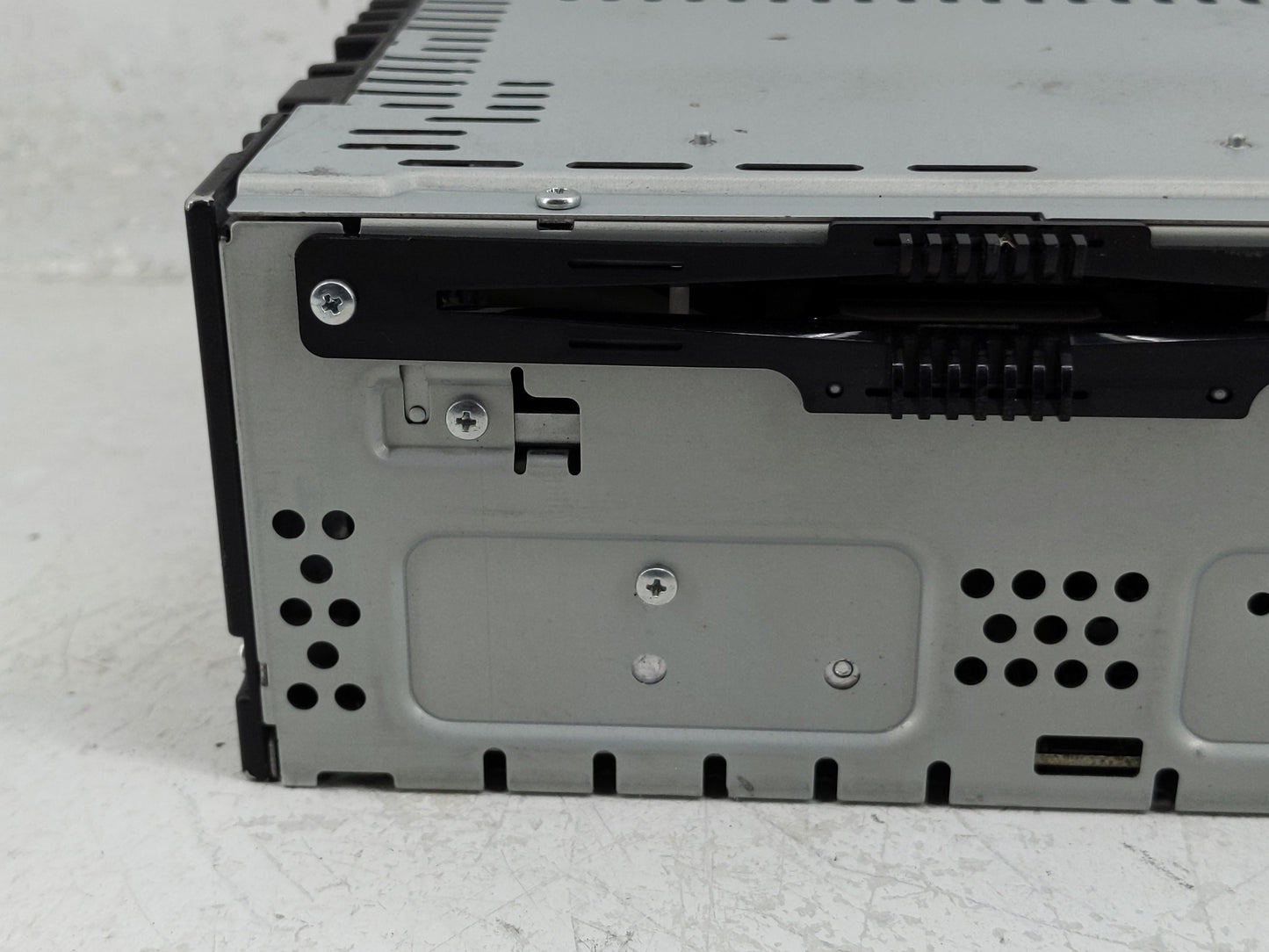 2013-2015 Ford Escape Radio AM FM Cd Player Receiver Replacement P/N:CJ5T-19C107-BE Fits Fits 2013 2014 2015 OEM Used Auto P