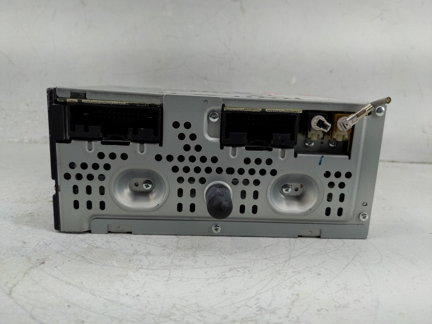 2013-2015 Ford Escape Radio AM FM Cd Player Receiver Replacement P/N:CJ5T-19C107-BE Fits Fits 2013 2014 2015 OEM Used Auto P