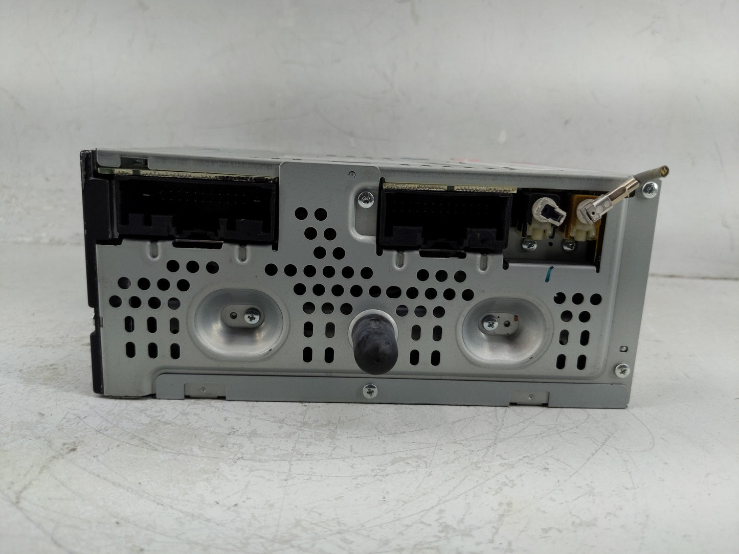 2013-2015 Ford Escape Radio AM FM Cd Player Receiver Replacement P/N:CJ5T-19C107-BE Fits Fits 2013 2014 2015 OEM Used Auto P