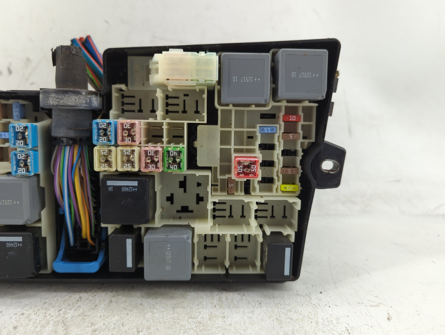 2013-2016 Ford Escape Fusebox Fuse Box Panel Relay Module P/N:AV6T-14A142-AB Fits Fits 2013 2014 2015 2016 OEM Used Auto Par