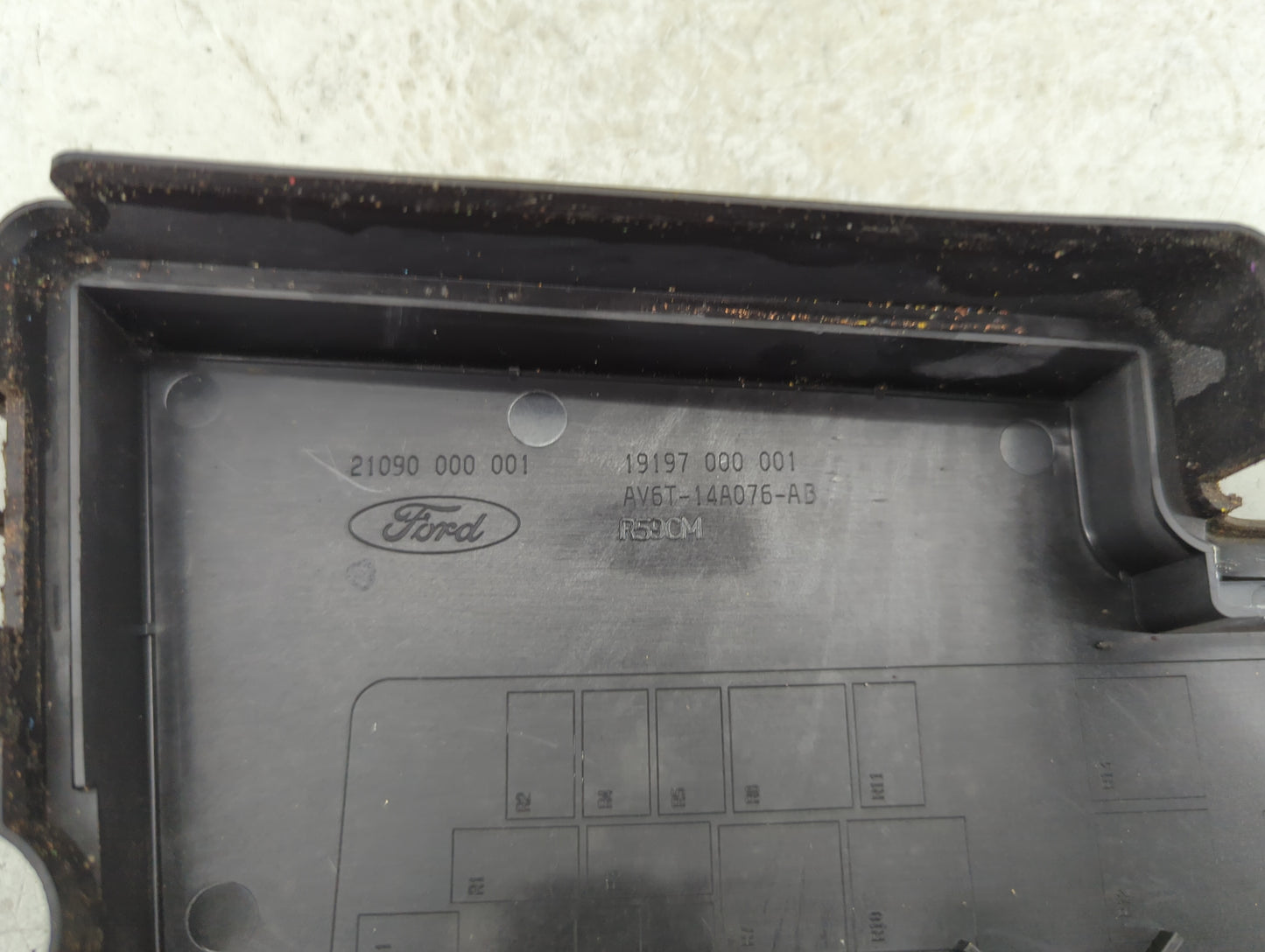 2013-2016 Ford Escape Fusebox Fuse Box Panel Relay Module P/N:AV6T-14A142-AB Fits Fits 2013 2014 2015 2016 OEM Used Auto Par