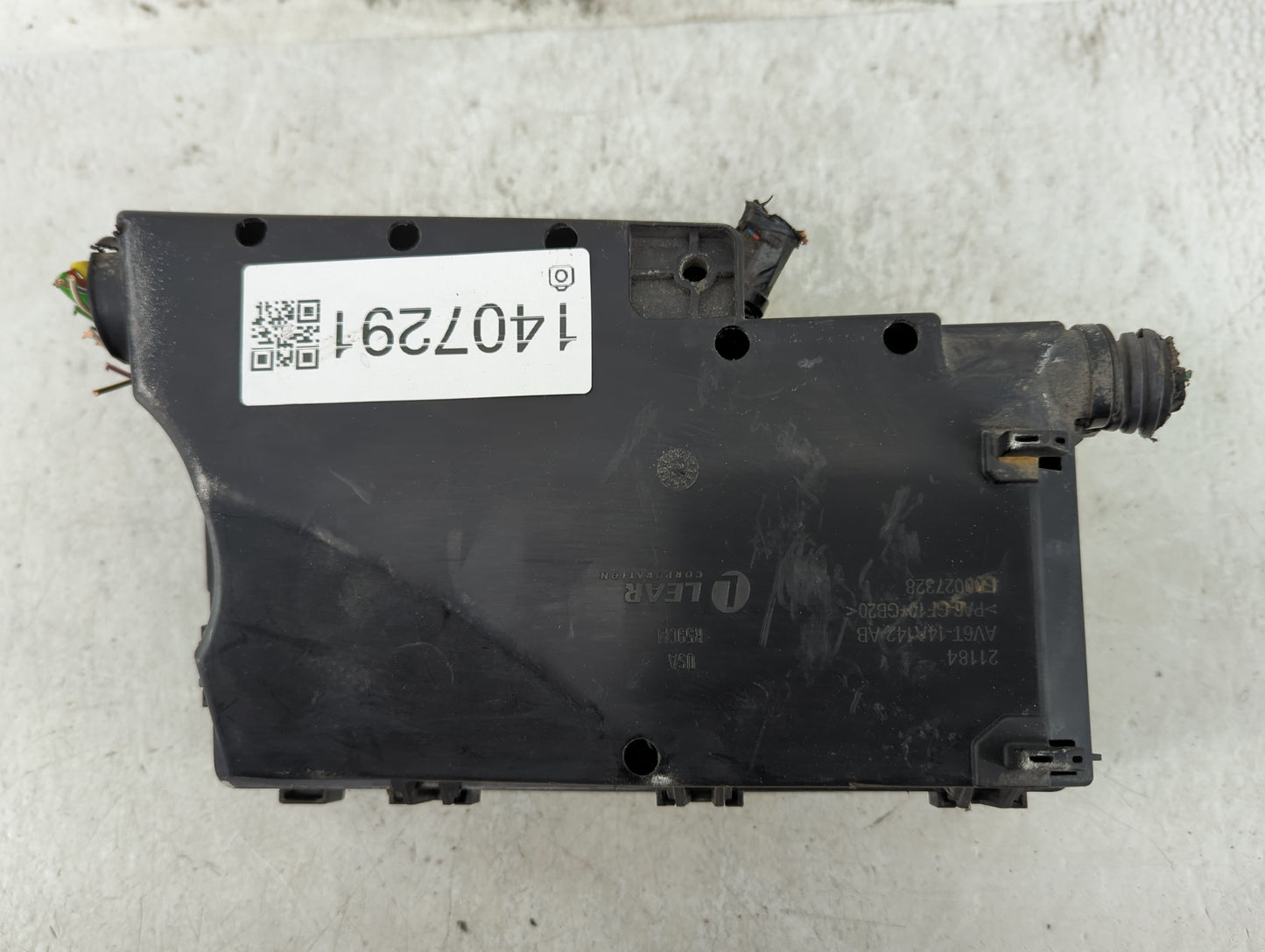 2013-2016 Ford Escape Fusebox Fuse Box Panel Relay Module P/N:AV6T-14A142-AB Fits Fits 2013 2014 2015 2016 OEM Used Auto Par