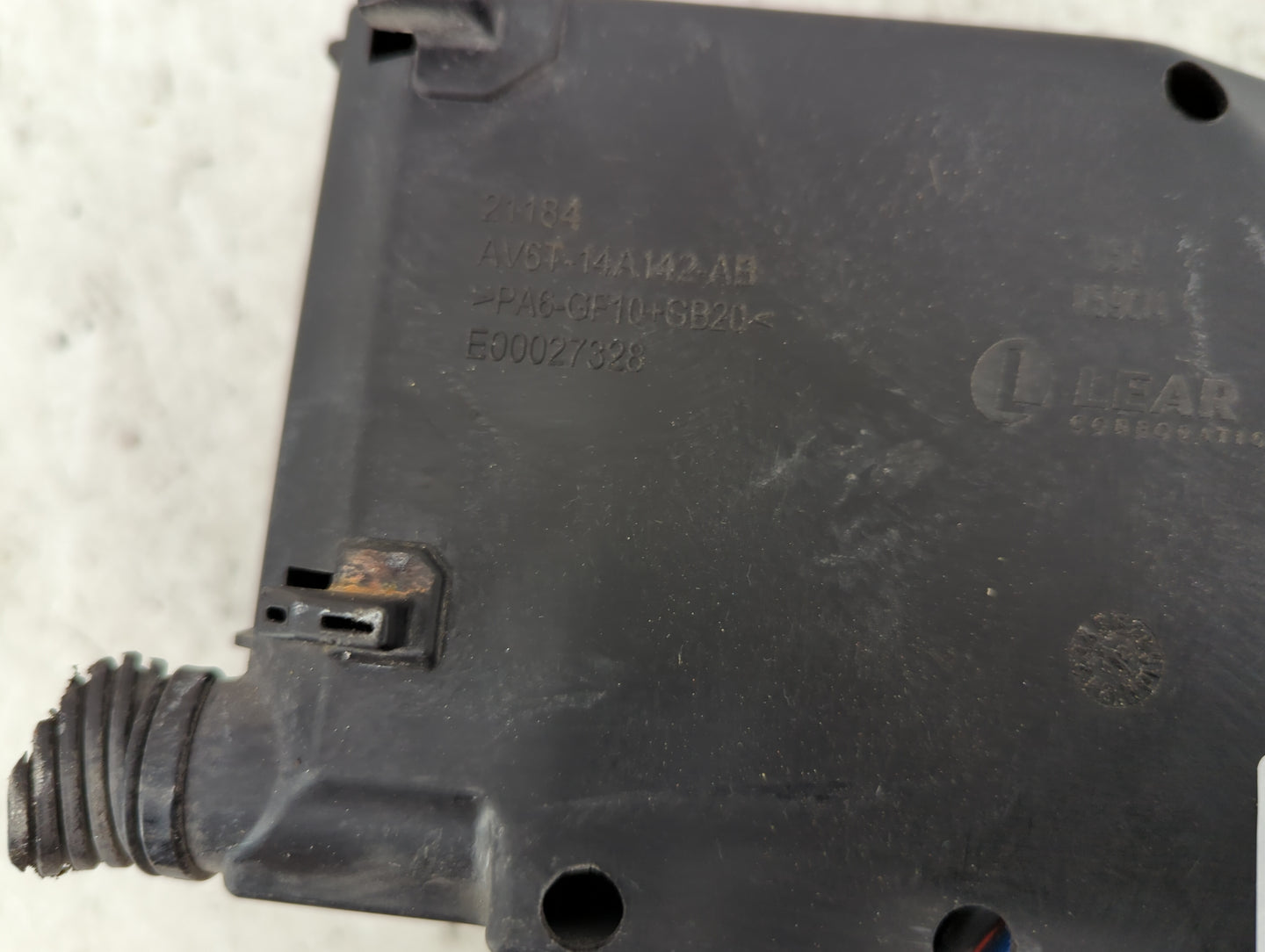 2013-2016 Ford Escape Fusebox Fuse Box Panel Relay Module P/N:AV6T-14A142-AB Fits Fits 2013 2014 2015 2016 OEM Used Auto Par