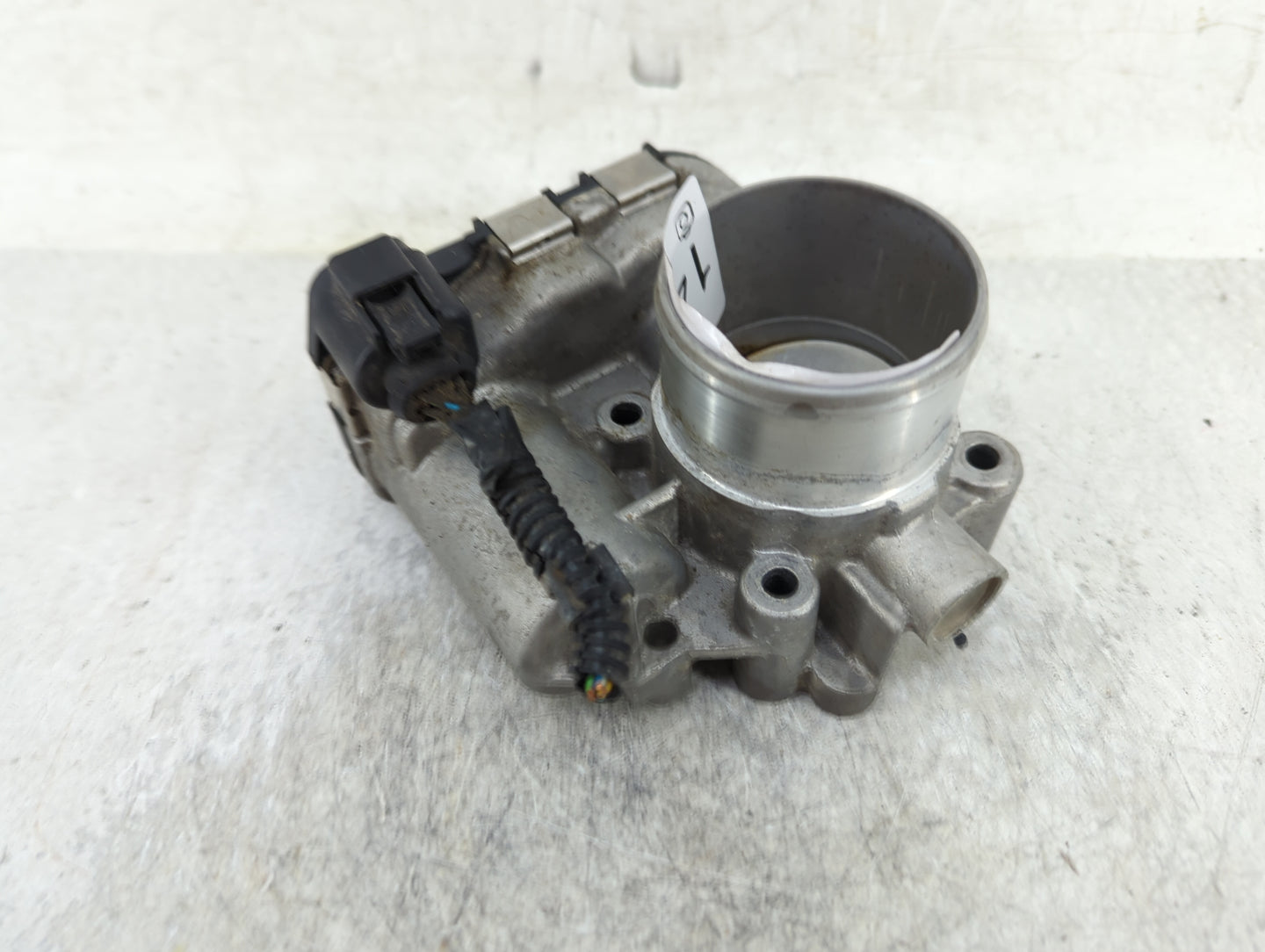 2013-2016 Ford Escape Throttle Body P/N:7S7G-9F991-CA Fits Fits 2013 2014 2015 2016 2017 2018 2019 OEM Used Auto Parts - Oem