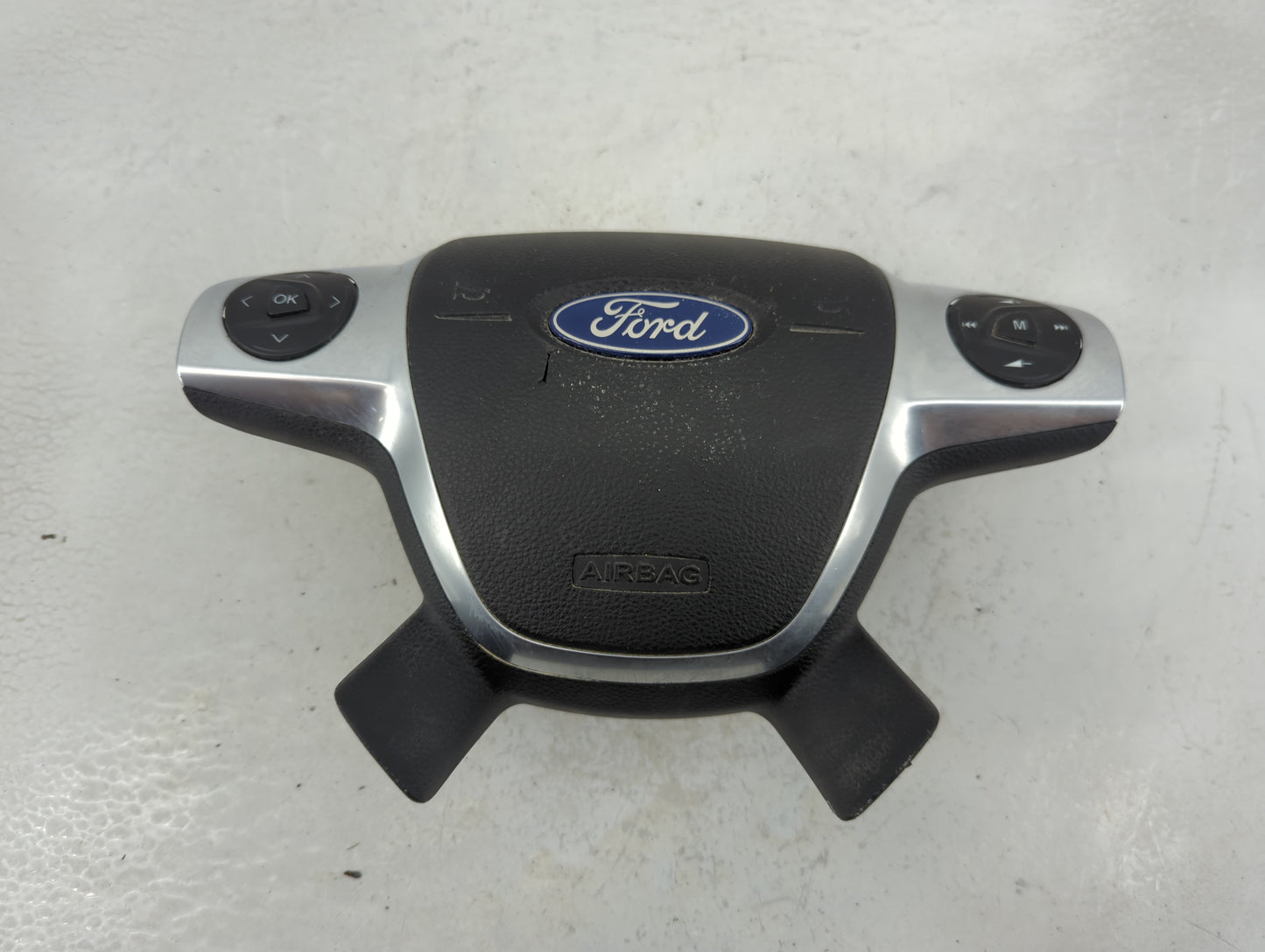 2013-2016 Ford Escape Air Bag Driver Left Steering Wheel Mounted Fits Fits 2013 2014 2015 2016 OEM Used Auto Parts - Oemused