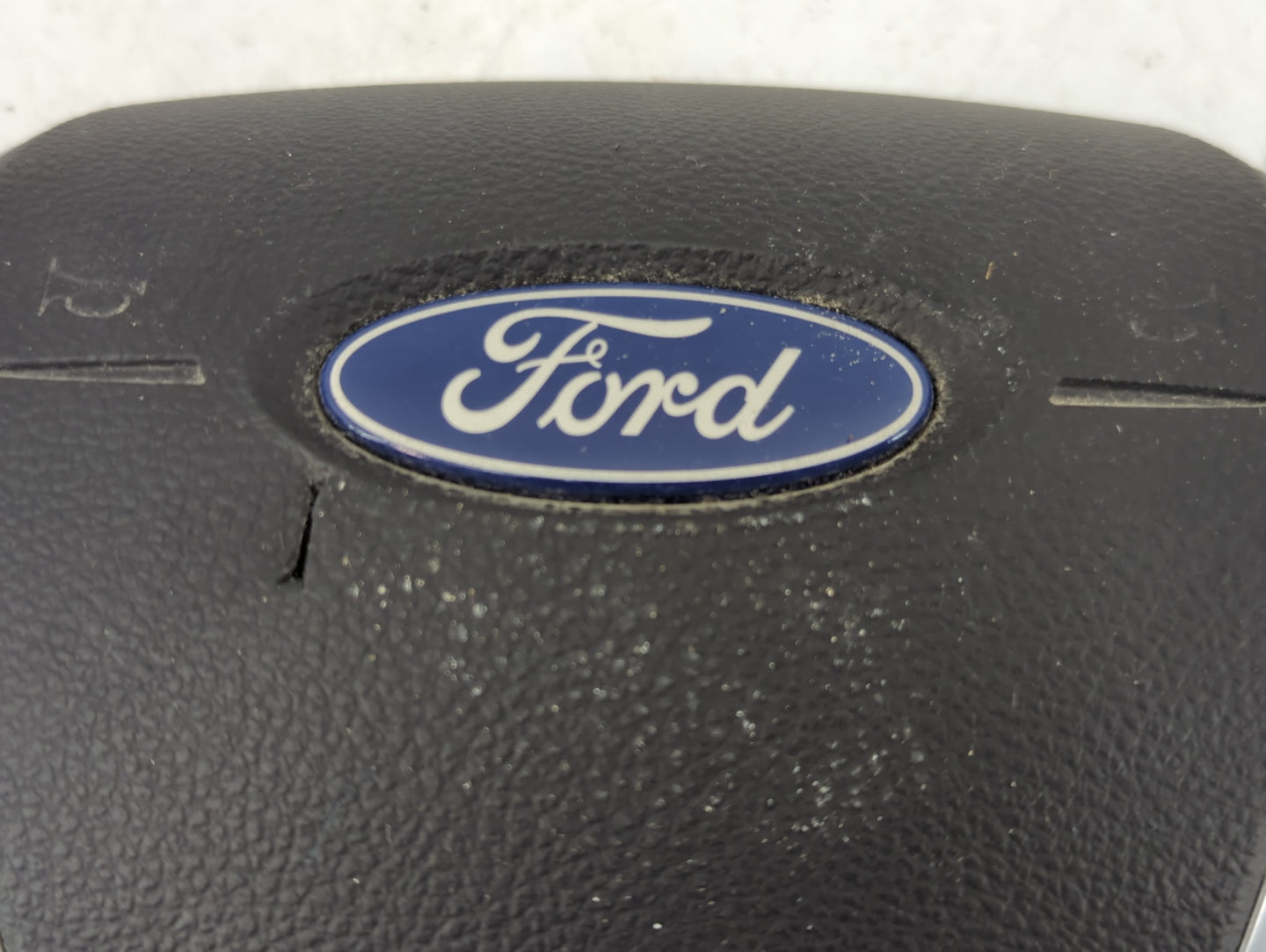 2013-2016 Ford Escape Air Bag Driver Left Steering Wheel Mounted Fits Fits 2013 2014 2015 2016 OEM Used Auto Parts - Oemused
