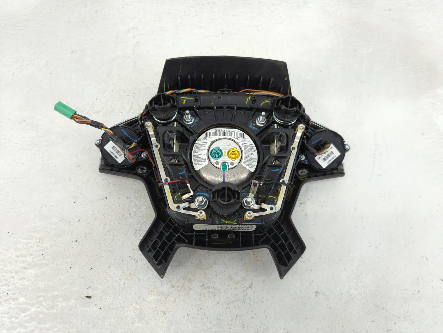 2013-2016 Ford Escape Air Bag Driver Left Steering Wheel Mounted Fits Fits 2013 2014 2015 2016 OEM Used Auto Parts - Oemused