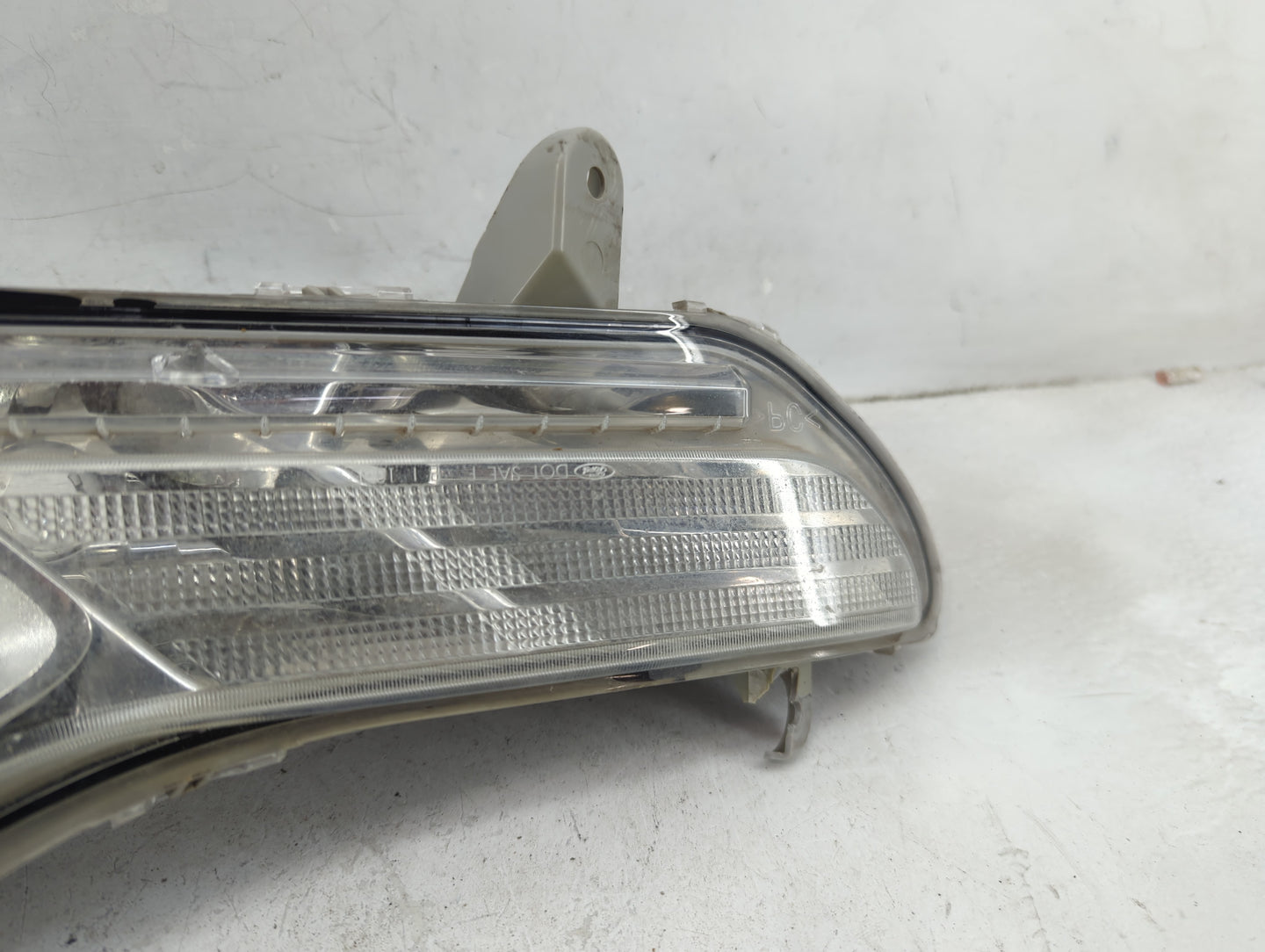 2013-2016 Ford Escape Driver Left Oem Front Light Lamp - Oemusedautoparts1.com