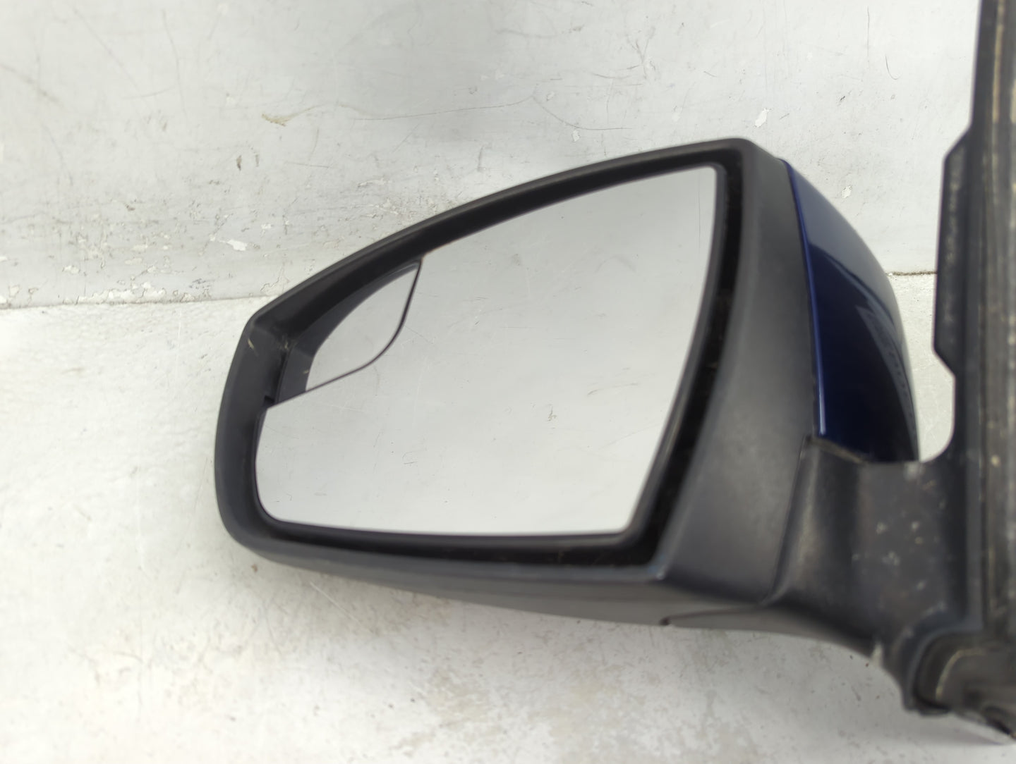 2013-2016 Ford Escape Driver Side View Mirror - Left Door Mirror OEM Used - Oemusedautoparts1.com