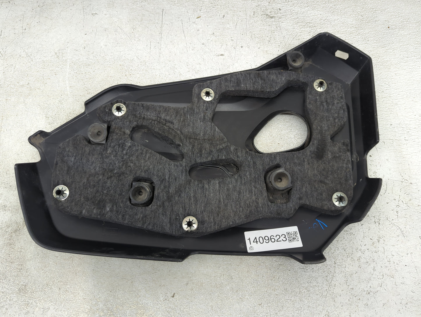 2013 Ford Escape Engine Cover - Oemusedautoparts1.com