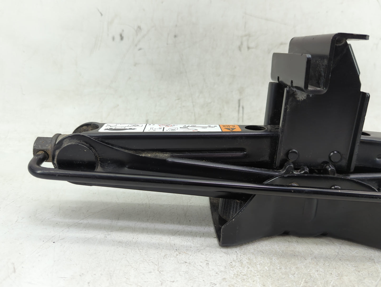 2013 Ford Escape Spare Scissor Car Jack - Oemusedautoparts1.com