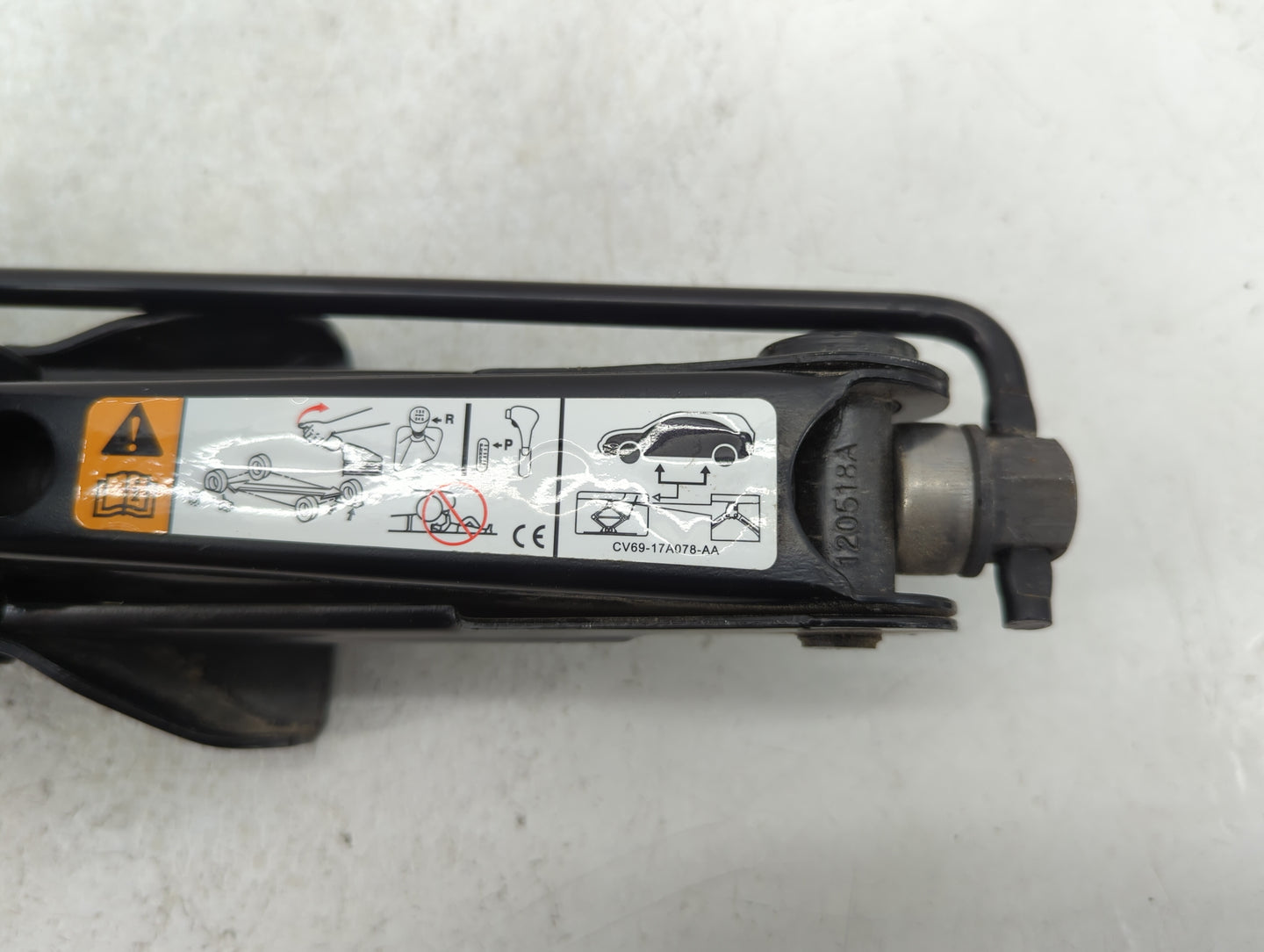 2013 Ford Escape Spare Scissor Car Jack - Oemusedautoparts1.com