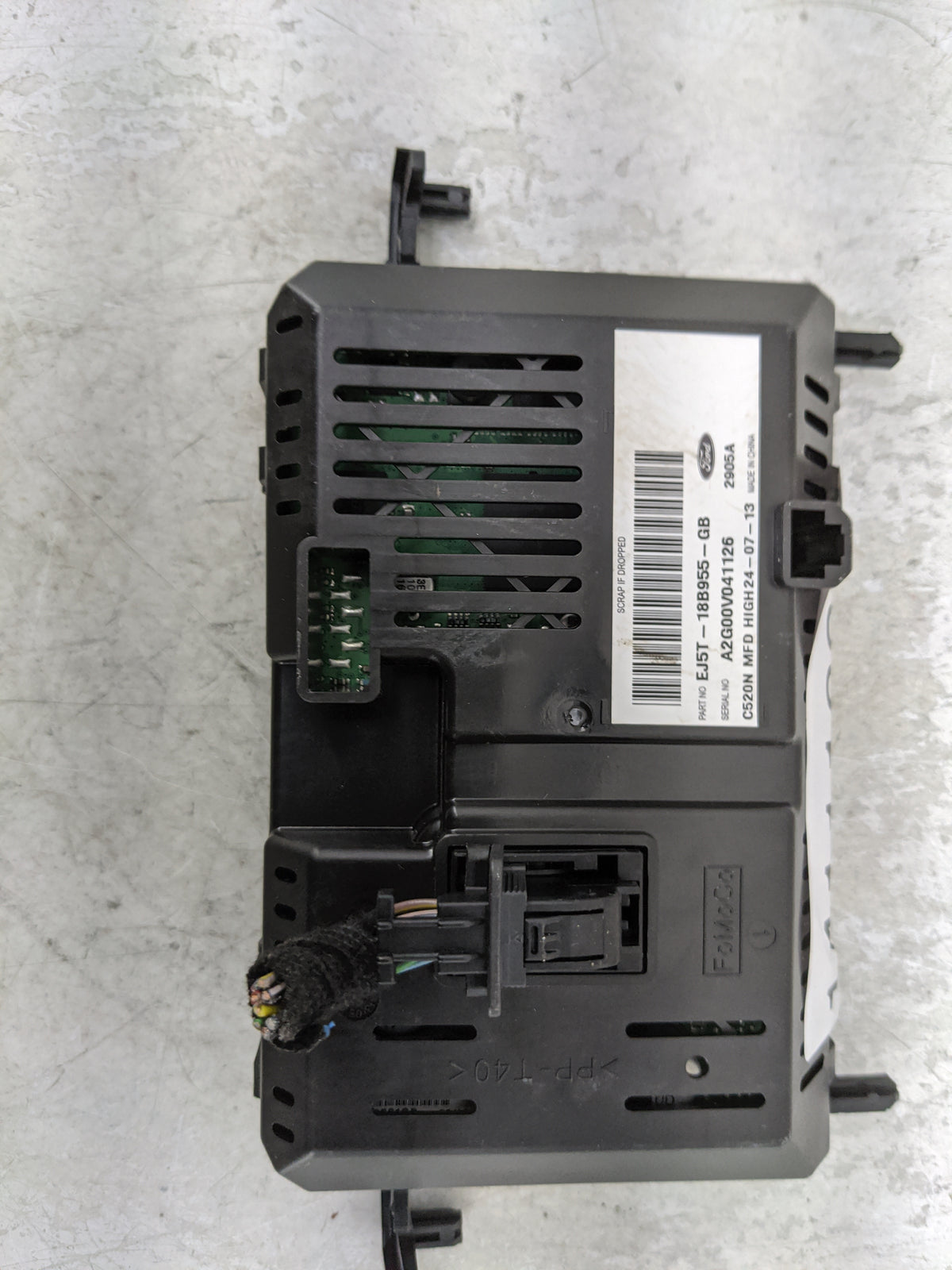 2013-2016 Ford Escape Information Radio Display Screen 1411168 - Oemusedautoparts1.com