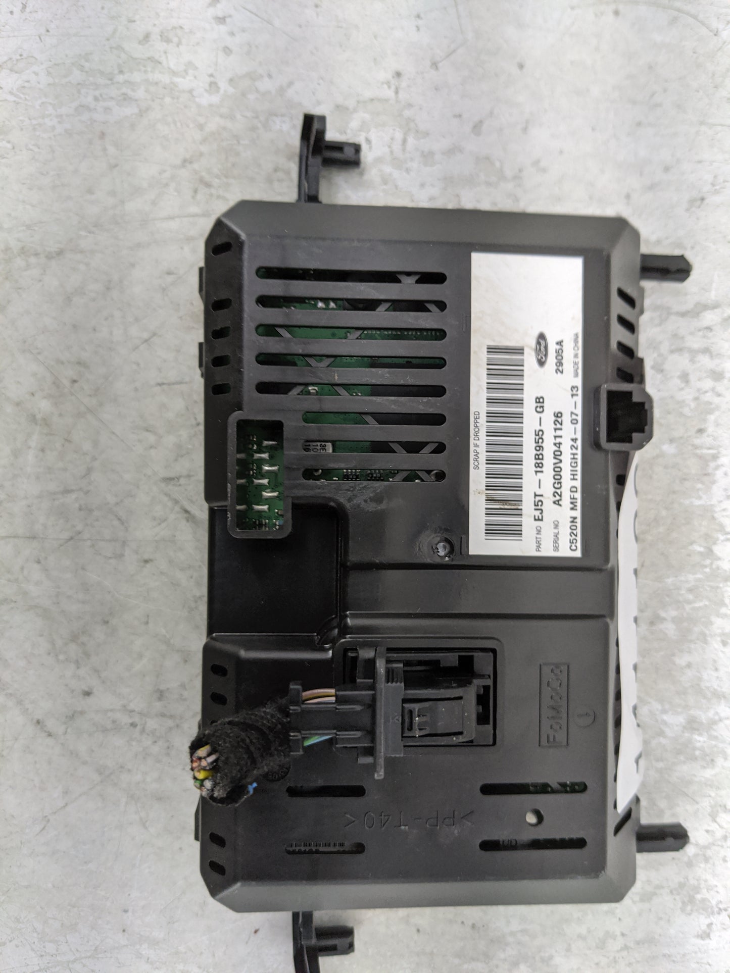 2013-2016 Ford Escape Information Display Screen - Oemusedautoparts1.com