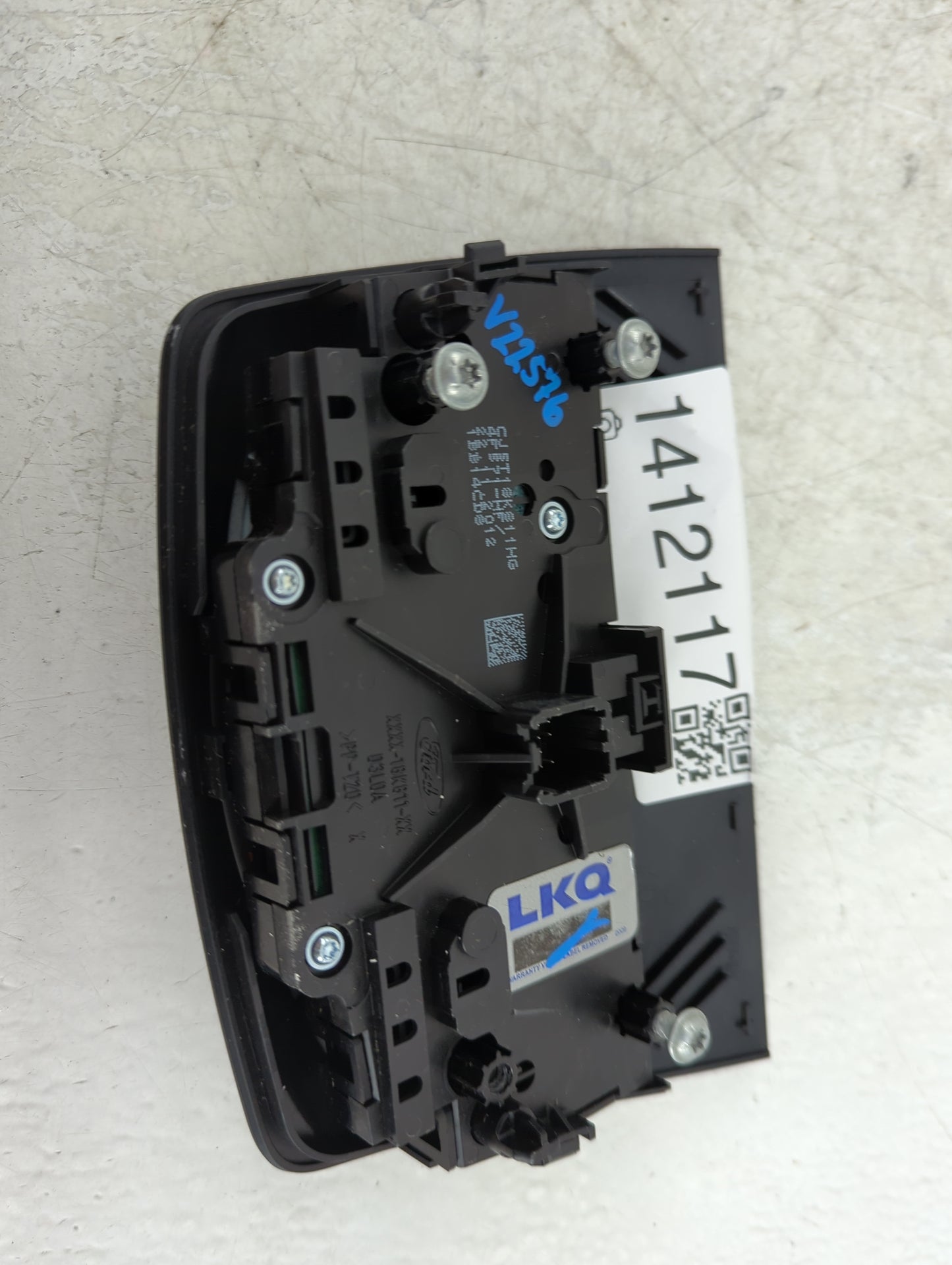 2013 Ford Escape Radio AM FM Cd Player Receiver Replacement P/N:CJ5T18K811HG Fits OEM Used Auto Parts - Oemusedautoparts1.co