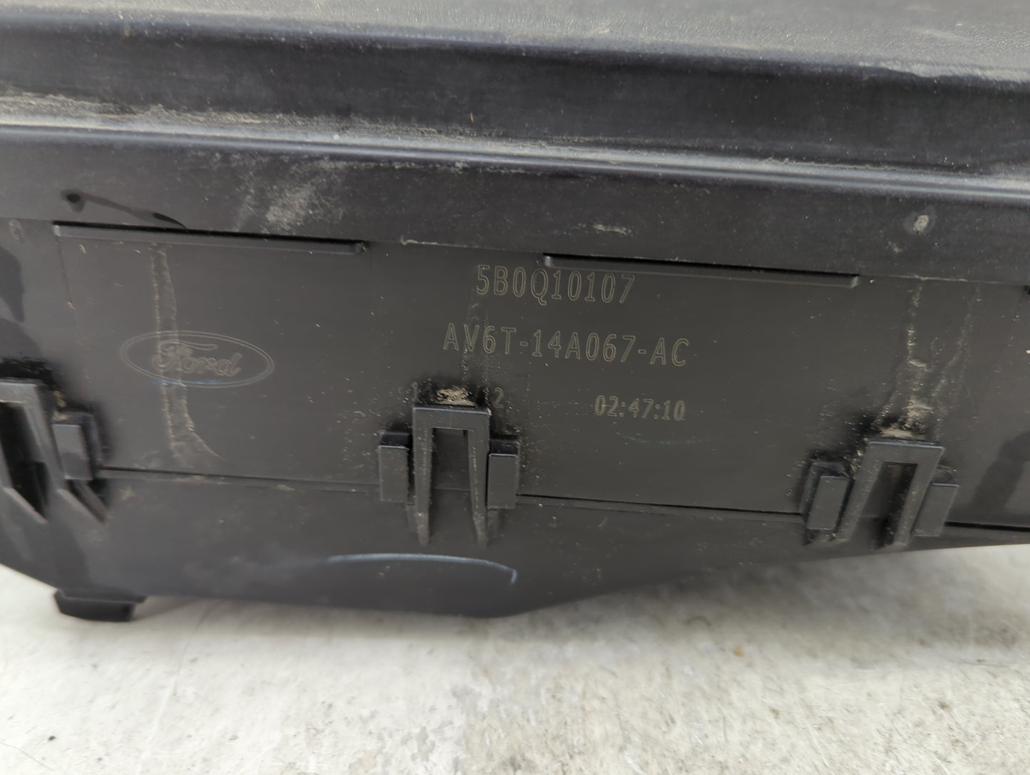 2013-2016 Ford Escape Fusebox Fuse Box Panel Relay Module P/N:AV6T-14A067-AC Fits Fits 2013 2014 2015 2016 OEM Used Auto Par