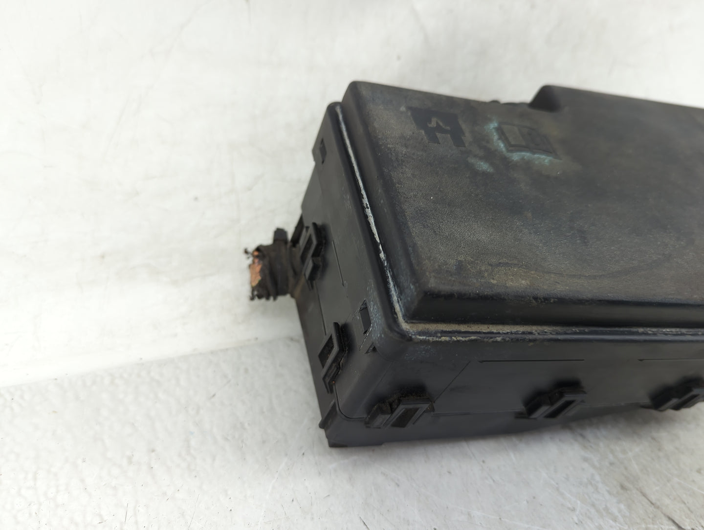 2013-2016 Ford Escape Fusebox Fuse Box Panel Relay Module P/N:5B0Q10107 AV6T-14A067-AC Fits Fits 2013 2014 2015 2016 OEM Use