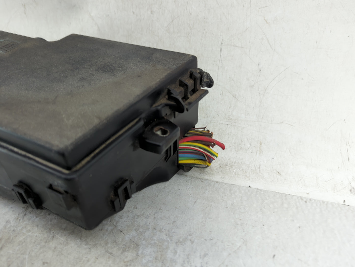 2013-2016 Ford Escape Fusebox Fuse Box Panel Relay Module P/N:5B0Q10107 AV6T-14A067-AC Fits Fits 2013 2014 2015 2016 OEM Use
