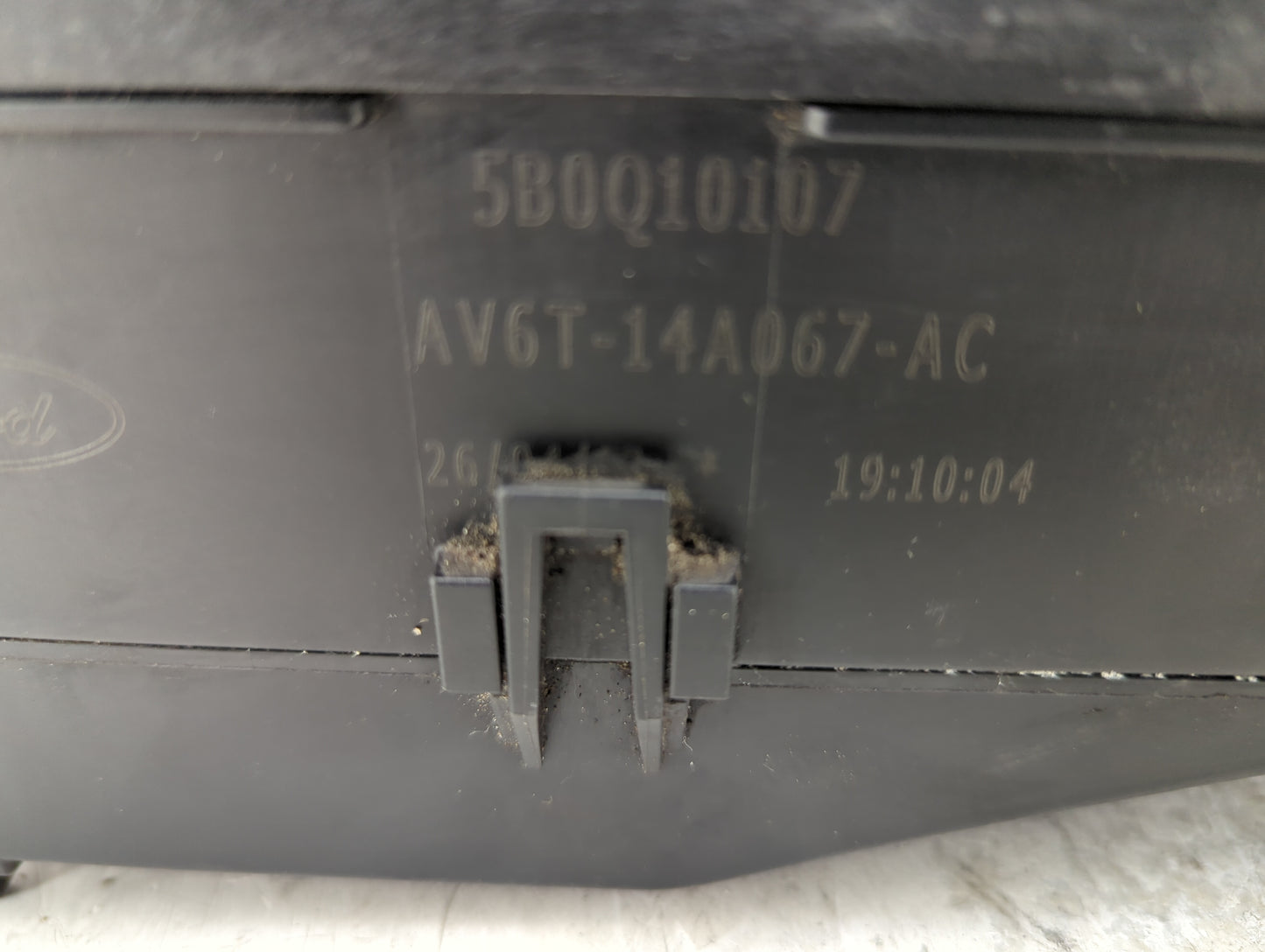 2013-2016 Ford Escape Fusebox Fuse Box Panel Relay Module P/N:5B0Q10107 AV6T-14A067-AC Fits Fits 2013 2014 2015 2016 OEM Use