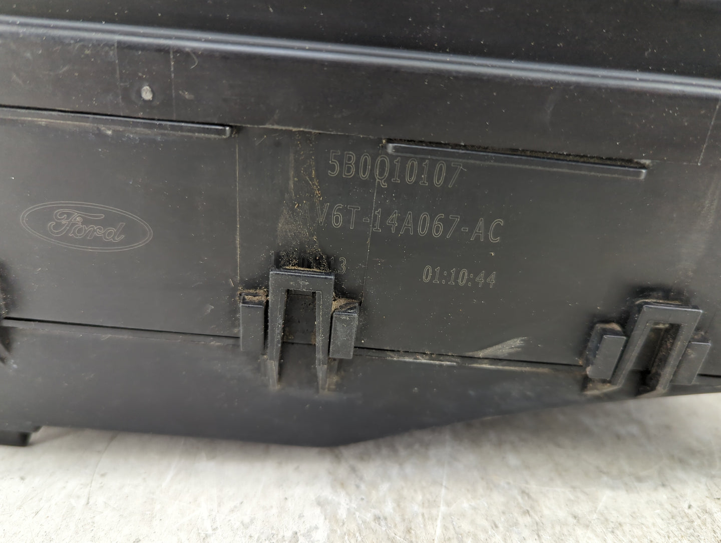 2013-2016 Ford Escape Fusebox Fuse Box Panel Relay Module P/N:5B0Q10107 AV6T-14A067-AC Fits Fits 2013 2014 2015 2016 OEM Use