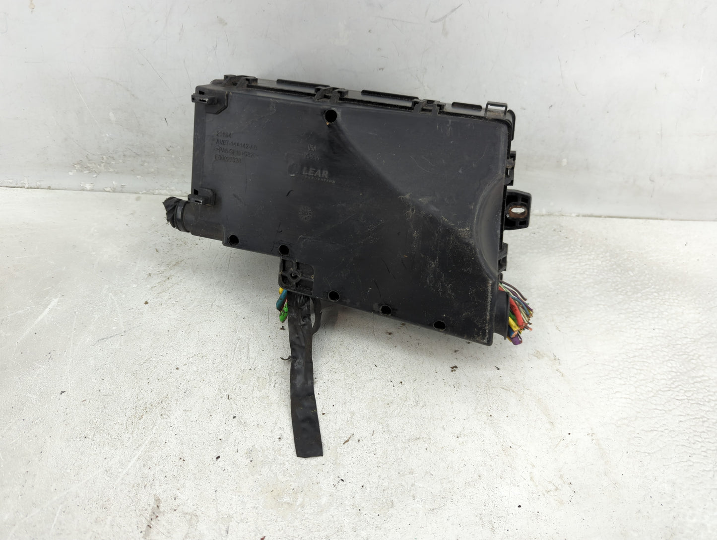 2013-2016 Ford Escape Fusebox Fuse Box Panel Relay Module P/N:AV6T-14A076-AB Fits Fits 2013 2014 2015 2016 OEM Used Auto Par