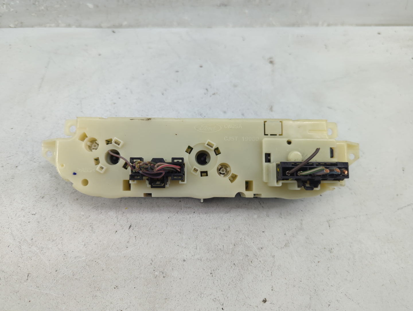2013-2016 Ford Escape Climate Control Module Temperature AC/Heater Replacement P/N:ategory CJ5T-19980-CK Fits OEM Used Auto 