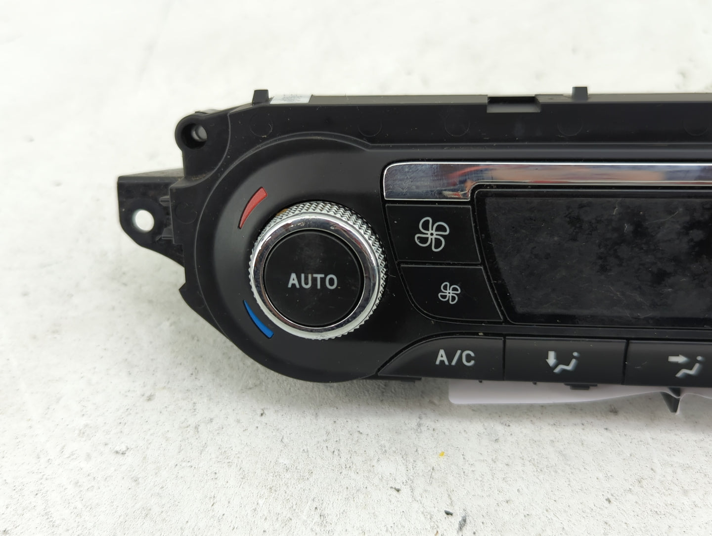 2013 Ford Escape Climate Control Module Temperature AC/Heater Replacement P/N:CJ5T-18C612-BC Fits OEM Used Auto Parts - Oemu
